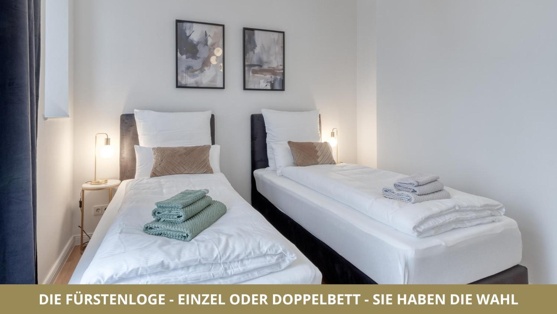 Neu Fewo Fuerstenloge 1-6 Pers Hinter Dem Markgraeflichen Opernhaus - 2 Schlafzimmer Mit Boxspringbetten 4 Einzel Oder 2 Doppelbetten, Balkon Und Einbaukueche, Barrierearm Bayreuth Extérieur photo