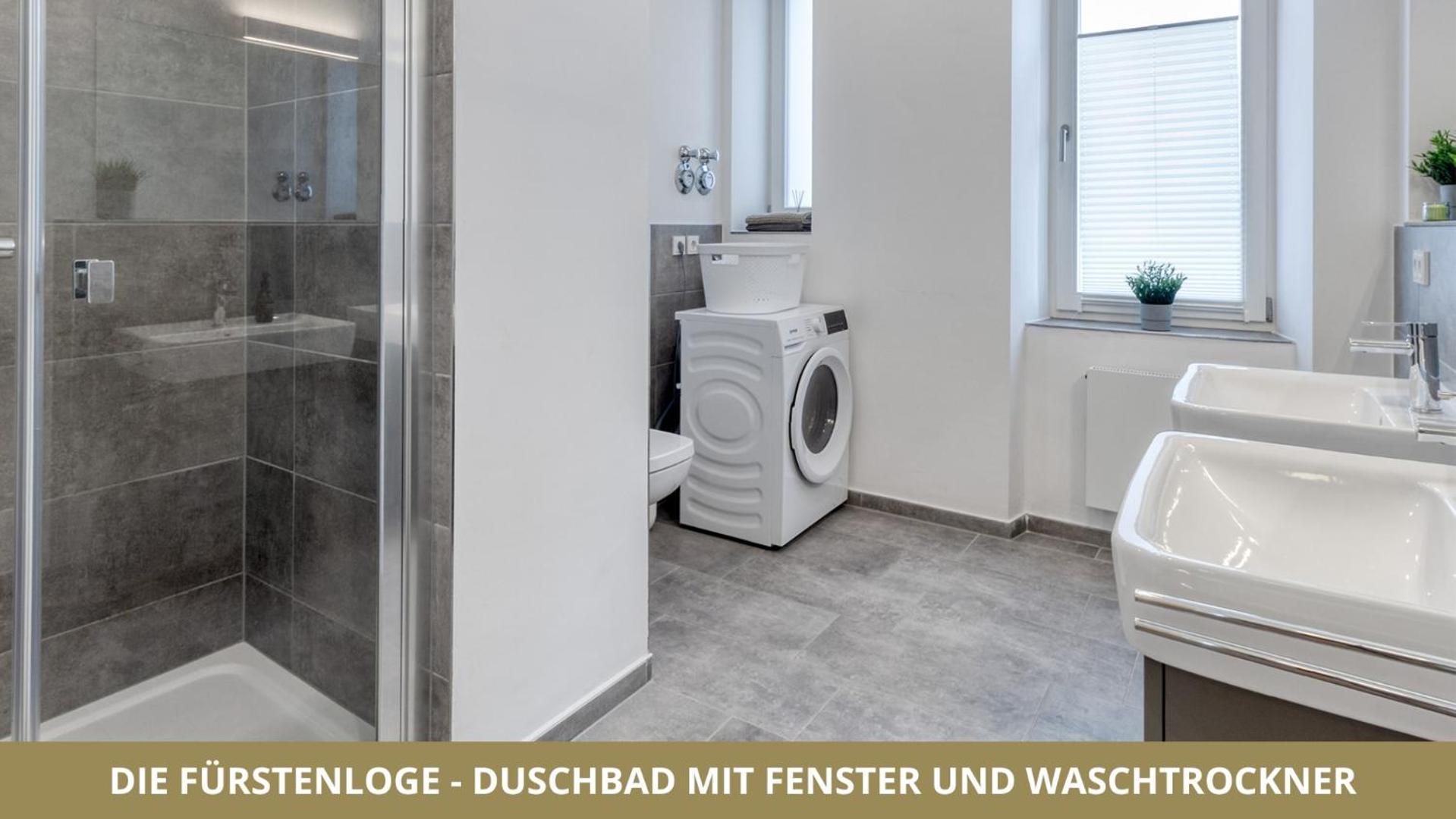 Neu Fewo Fuerstenloge 1-6 Pers Hinter Dem Markgraeflichen Opernhaus - 2 Schlafzimmer Mit Boxspringbetten 4 Einzel Oder 2 Doppelbetten, Balkon Und Einbaukueche, Barrierearm Bayreuth Extérieur photo